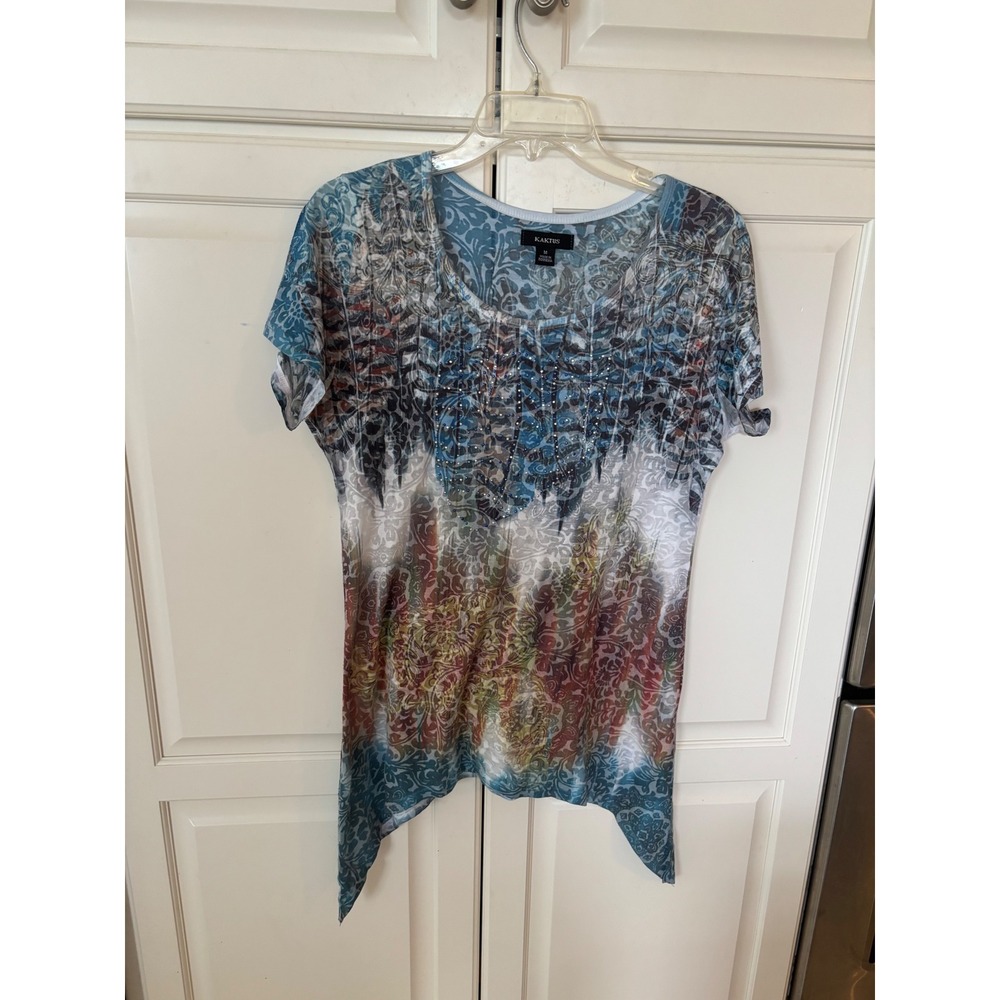 Kaktus Womens Multi Color Paisley Floral Rhinestone Sharkbite Hem Top Medium